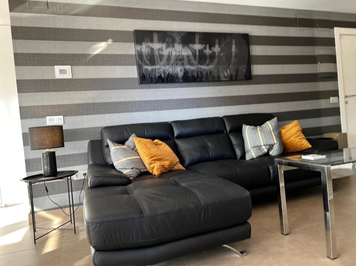 Modern Apartment In La Nogalera Torremolinos Exterior photo