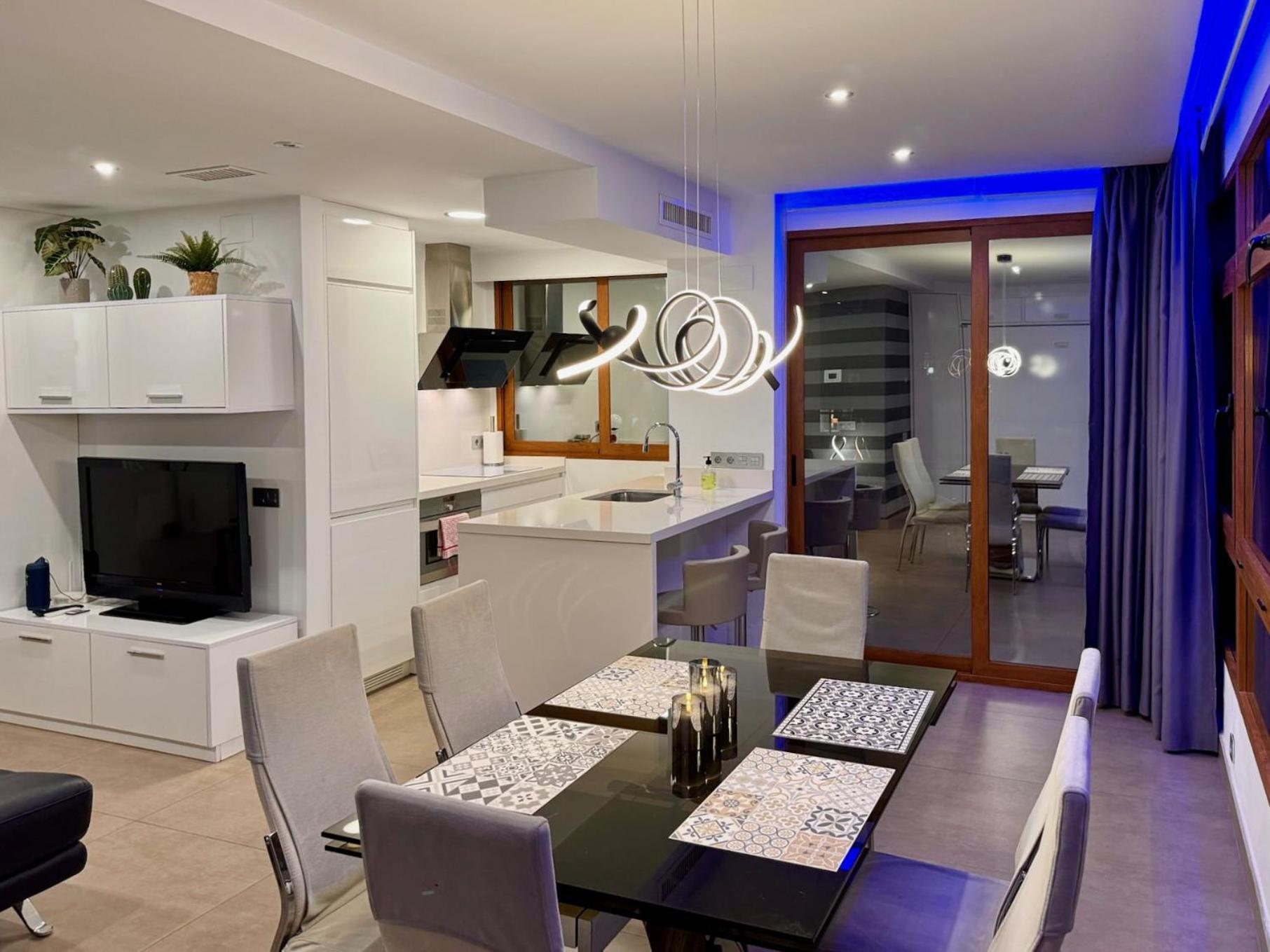 Modern Apartment In La Nogalera Torremolinos Exterior photo