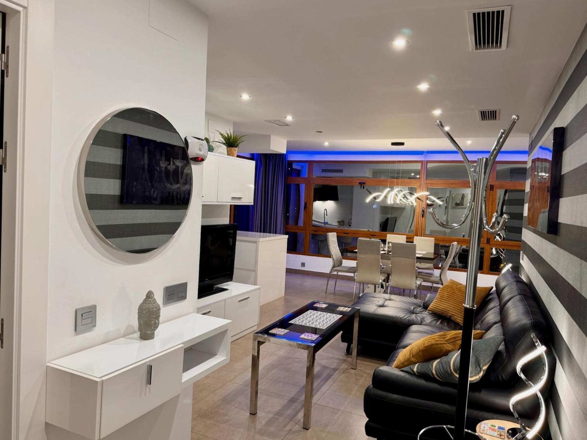 Modern Apartment In La Nogalera Torremolinos Exterior photo